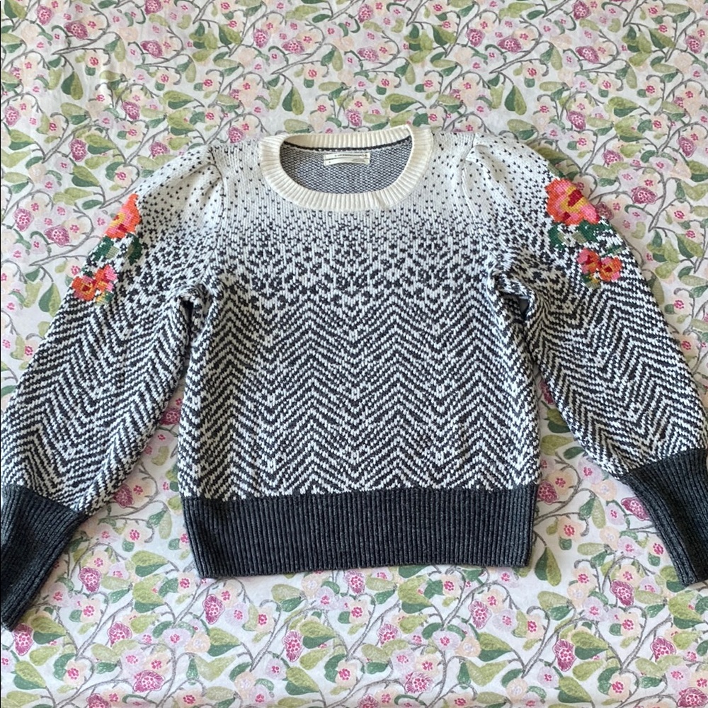 Anthropologie puffy sleeve sweater | S